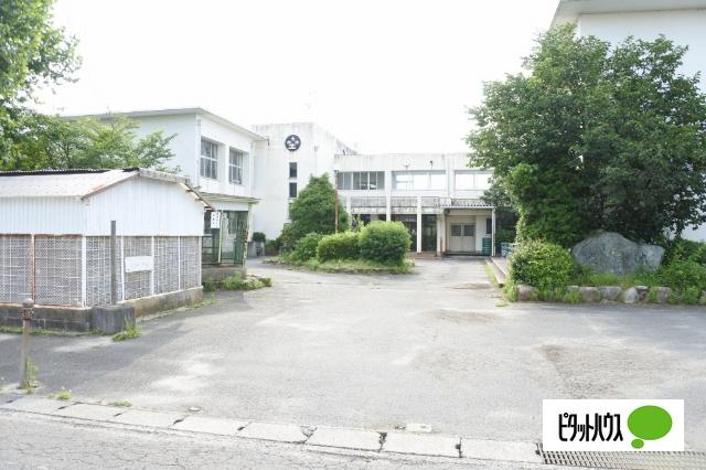 甲賀市立大野小学校：555m
