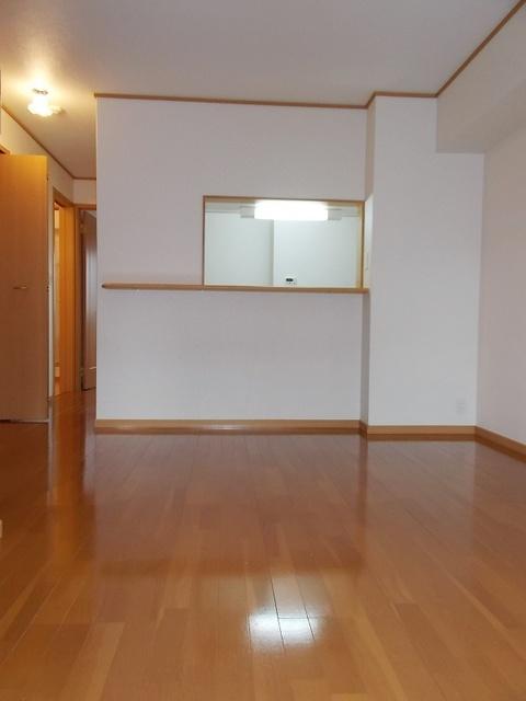 シェル・ラポ−ルⅡ（102） 室内