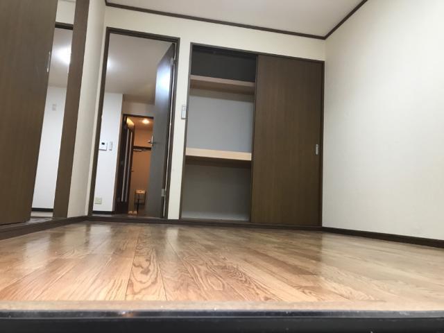 シャルマンハウスⅡ 室内
