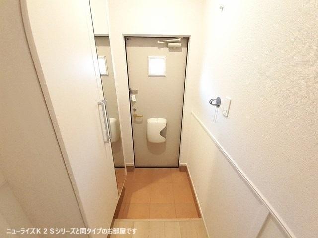 グランド　ソレイユ（103） 玄関