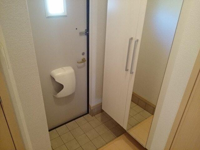 ブルースカイ　ツ　Ｂ棟（103） 玄関