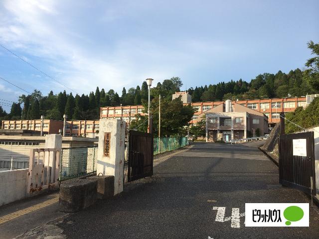 滋賀県立信楽高校：750m
