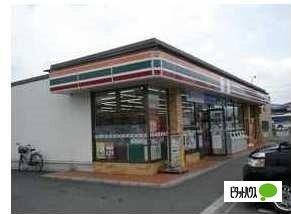 セブンイレブン八日市インター店：549m