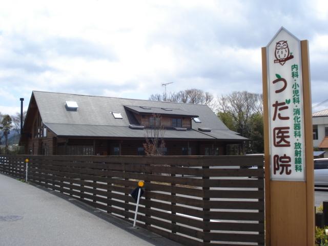 病院：800m