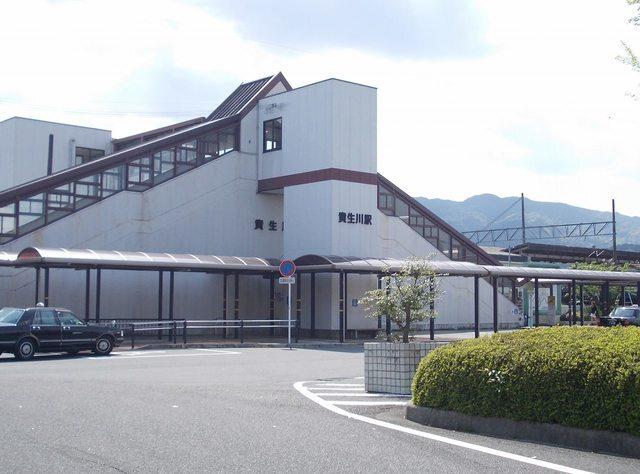 JR草津線・貴生川駅：1900m