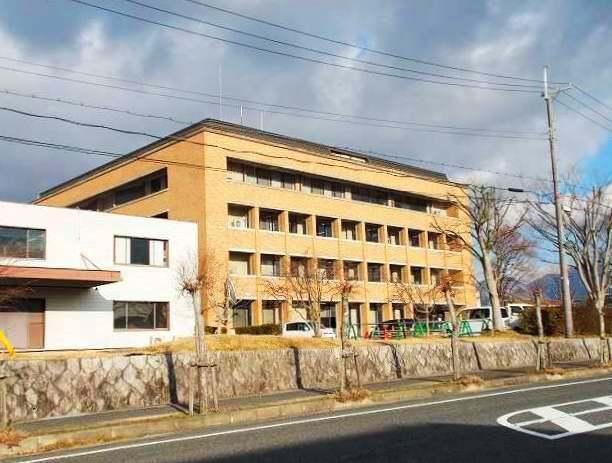 日野町役場：700m