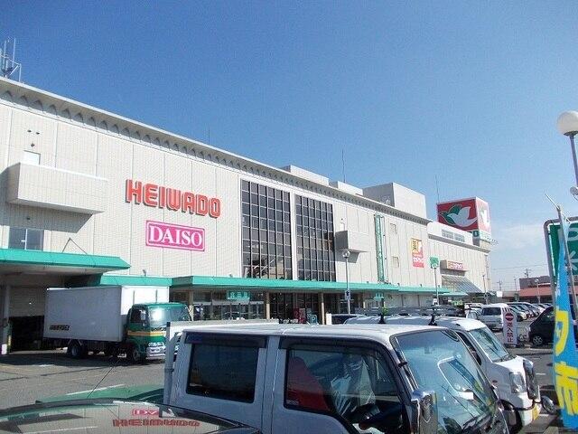 平和堂甲西中央店：3600m