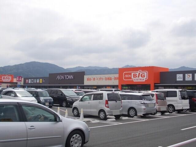 イオンタウン　湖南店：2000m