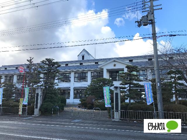 日野町立日野小学校：857m