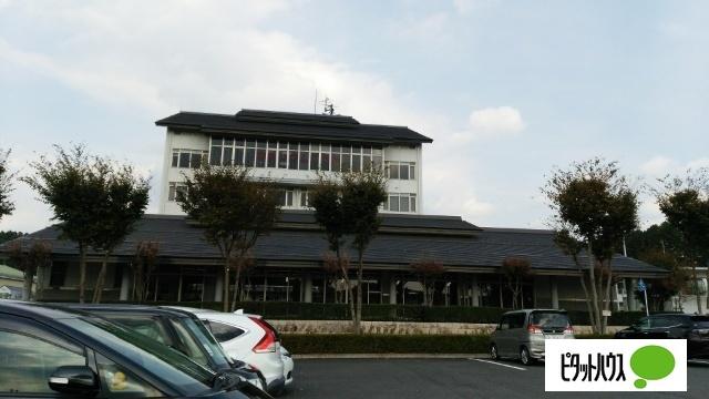 甲賀市土山地域市民センター：448m