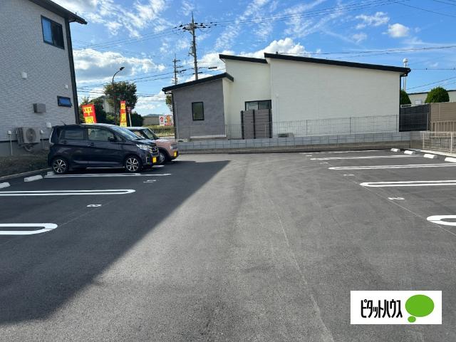 フェリシアⅢ 駐車場