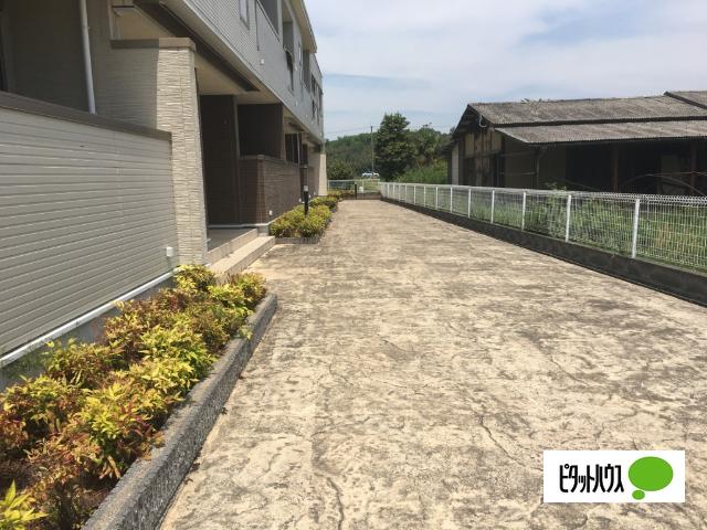 ルミエール　日野　Ⅰ（203） エントランス