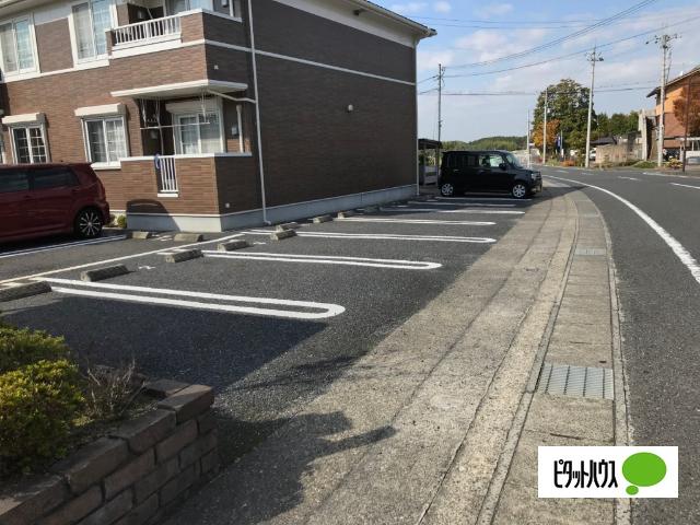 ア−スフィ−ルド　Ｈ−Ⅰ（103） 駐車場