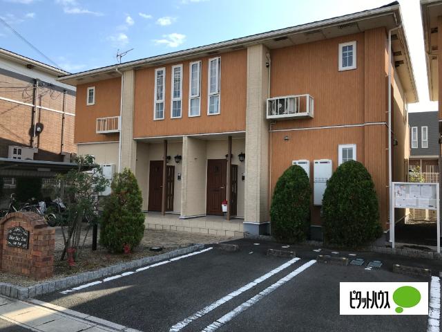 ブルースカイ　ツ　Ｂ棟（103） 駐車場