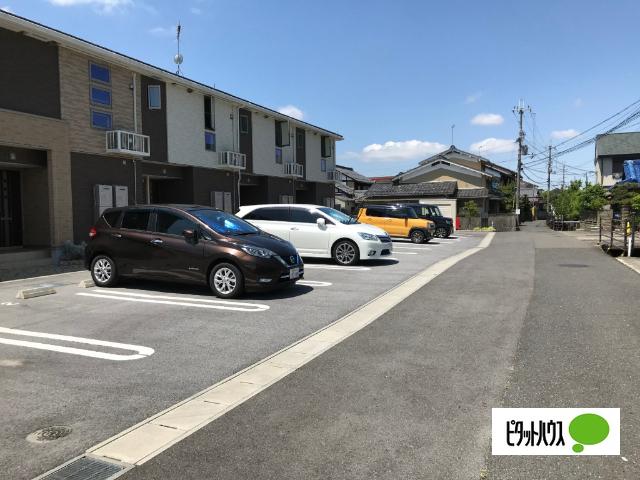 アルコバレーノ（101） 駐車場