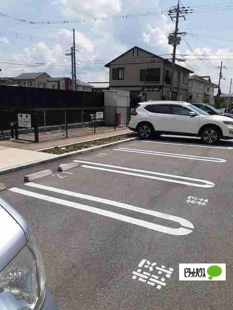 雅楽（105） 駐車場