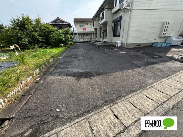 メゾン清香（203） 駐車場