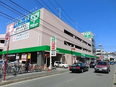 菊名東急ストア：627m