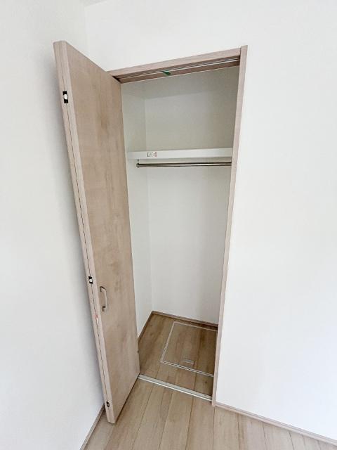 ベルゾーネ八城（105） 収納
