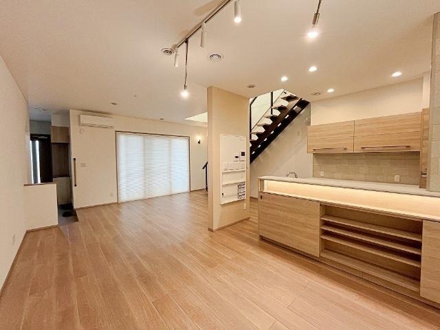 大豆戸町戸建（1） リビング