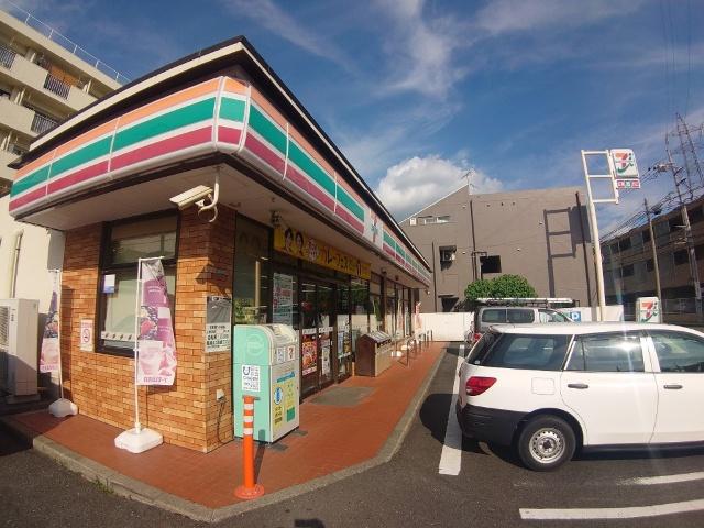横浜日吉本町３丁目店