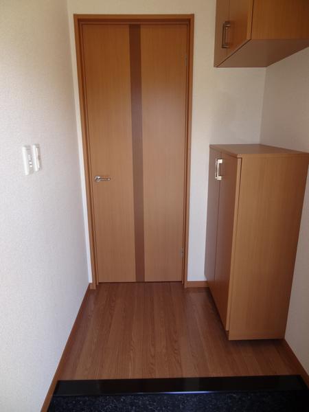 ヴィレッジ川原　南 玄関