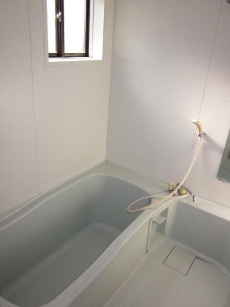 津市阿漕町津興一戸建 バス／シャワー