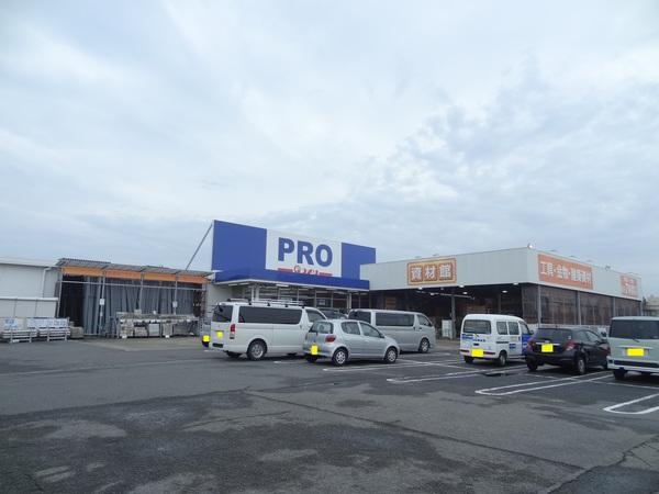 コメリPRO白塚店：2404m