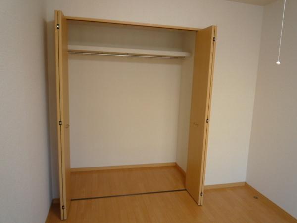 チアーズシャンパーニュ 収納
