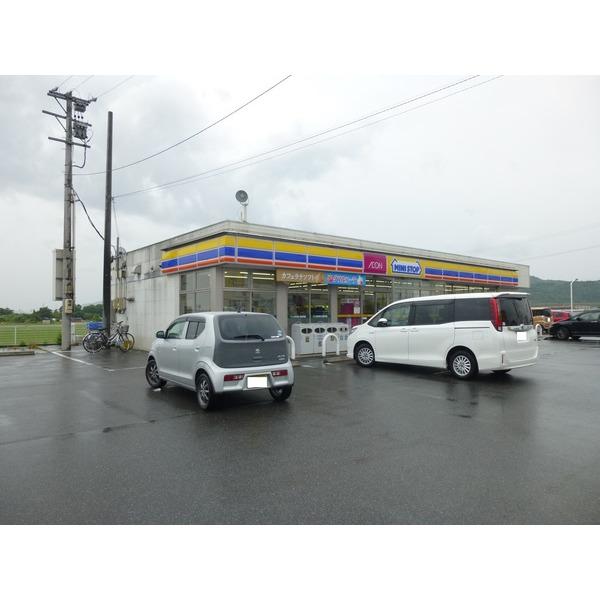 ミニストップ一志日置店：938m