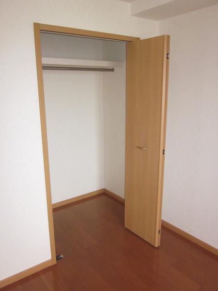 Y･Yロータス Ａ・B棟 収納