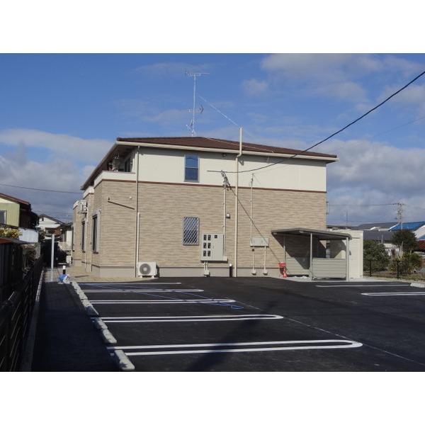 ラフレシール 駐車場