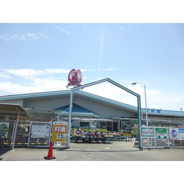 コメリハード＆グリーン河芸店：774m