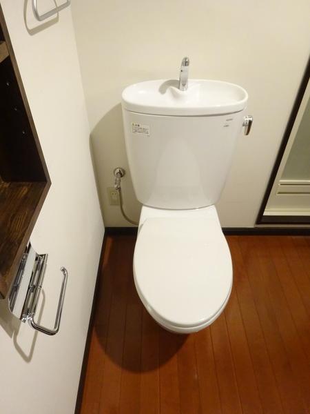 シャトーカワイ トイレ
