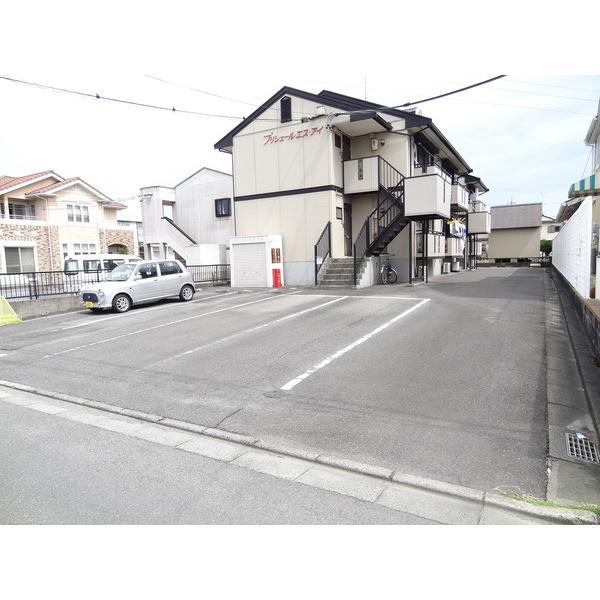 プリシェールエスアイ 駐車場