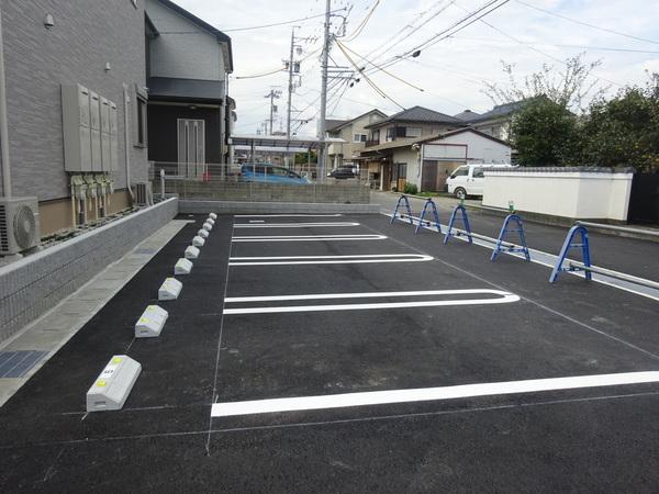 レジデンスＮ　Ⅰ 駐車場