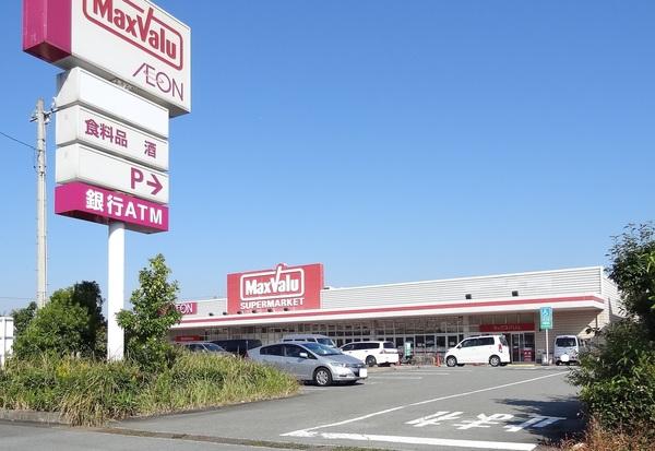 マックスバリュ一志店：243m