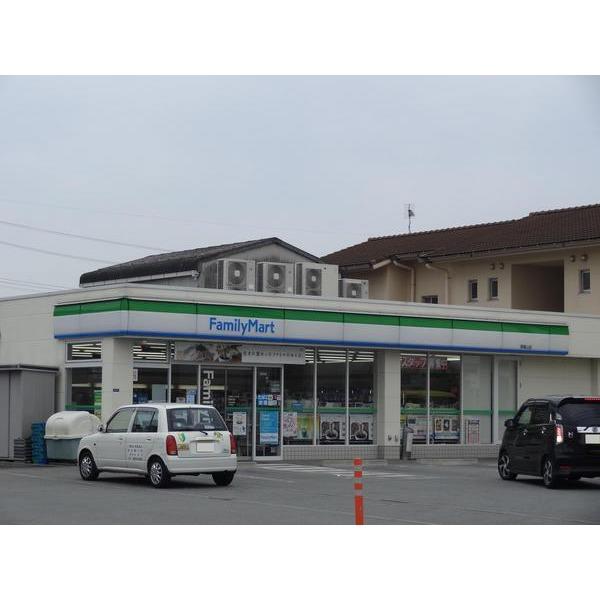 ファミリーマート津城山店：432m