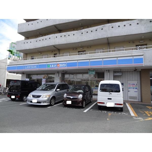 ファミリーマート津市南新町店：187m