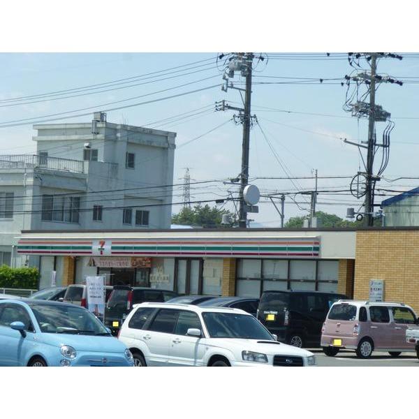 セブンイレブン津市河芸町一色店：1236m