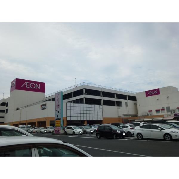 イオン津店：232m