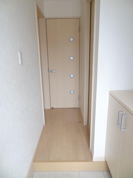 プレタメゾン参号館 玄関