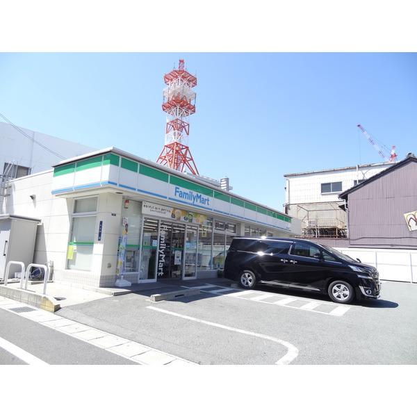 ファミリーマート津丸之内店：500m
