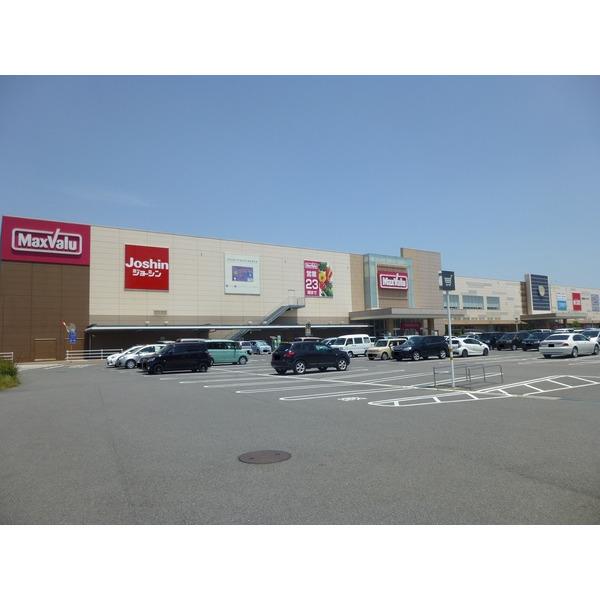 マックスバリュ津城山店：1442m