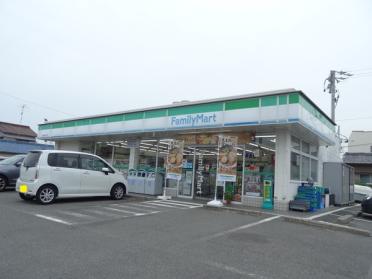 ファミリーマート津結城神社前店：310m