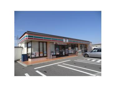 セブンイレブン津市大里窪田町店：394m