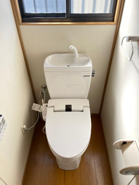 久居北口町一戸建て② トイレ