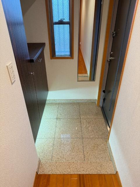 アトレ津ヒルズ 玄関