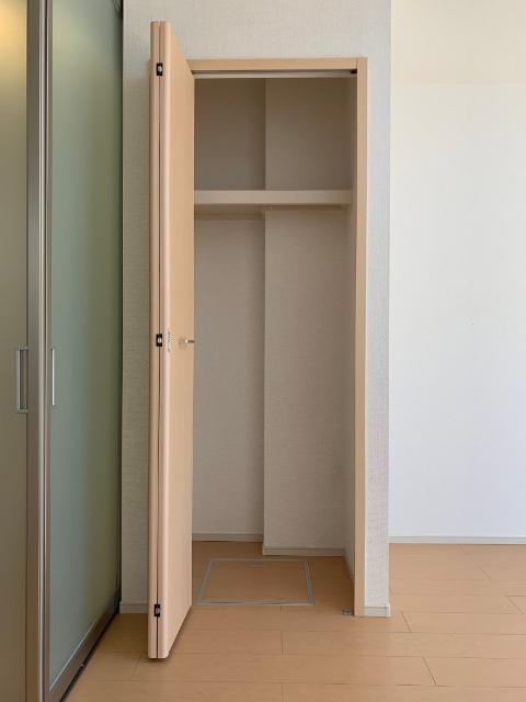デネブ 収納