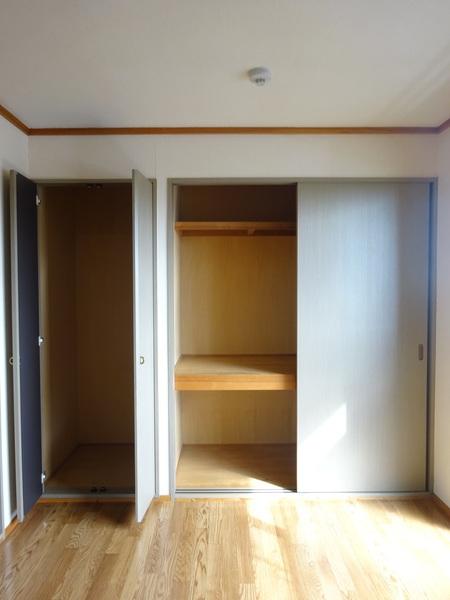 サンタプレイス 収納
